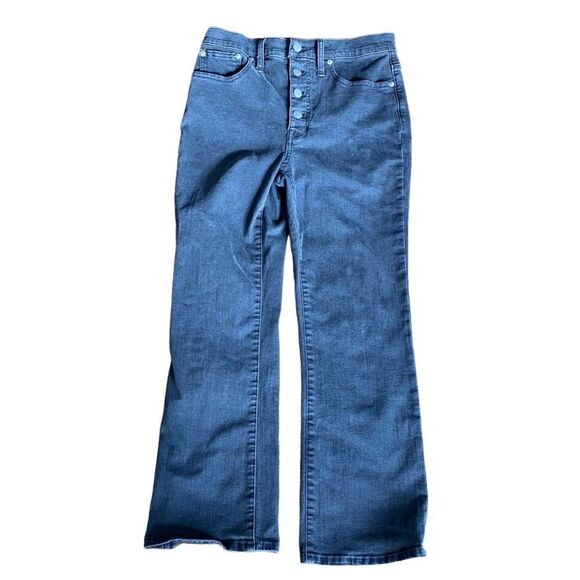 Madewell Cali Demi-Boot Jeans in Bellspring Wash: Button-Front Edition 27 - Picture 2 of 7